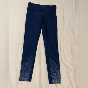 Lululemon scalloped leggings